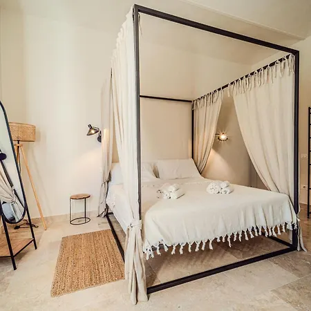 Konukevi Casa Zarinelli 3*